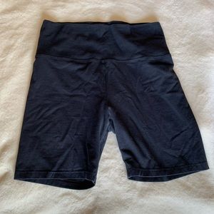 Aerie offline OG Hi-rise Bike short, black, 7” inseam (see photos)